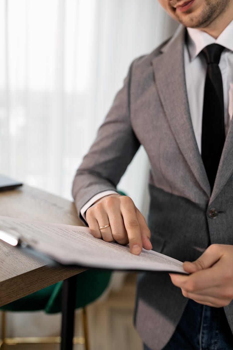 Day In The Life Of A Real Estate Agent